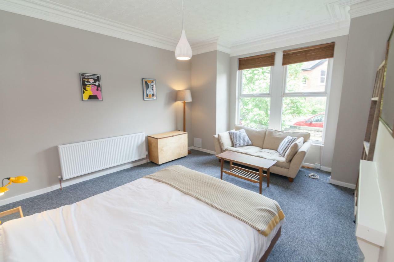 Rentalshosted Chorlton Manchester Buitenkant foto