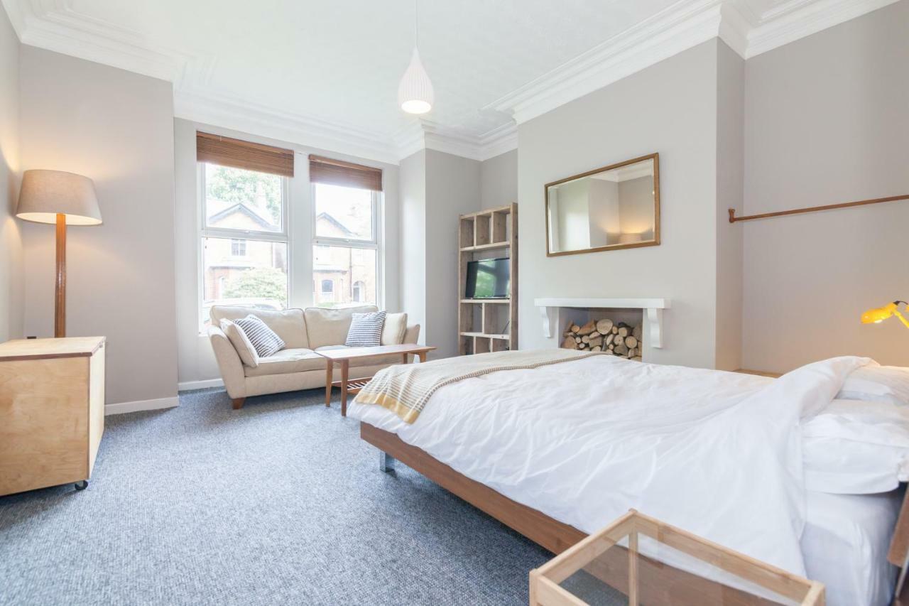 Rentalshosted Chorlton Manchester Buitenkant foto